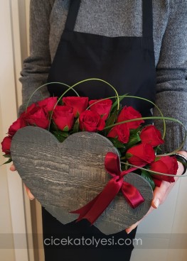 Kalbimin Sahibine 12 gül