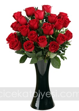 Şık Siyah Vazoda 21 Kırmızı Gül